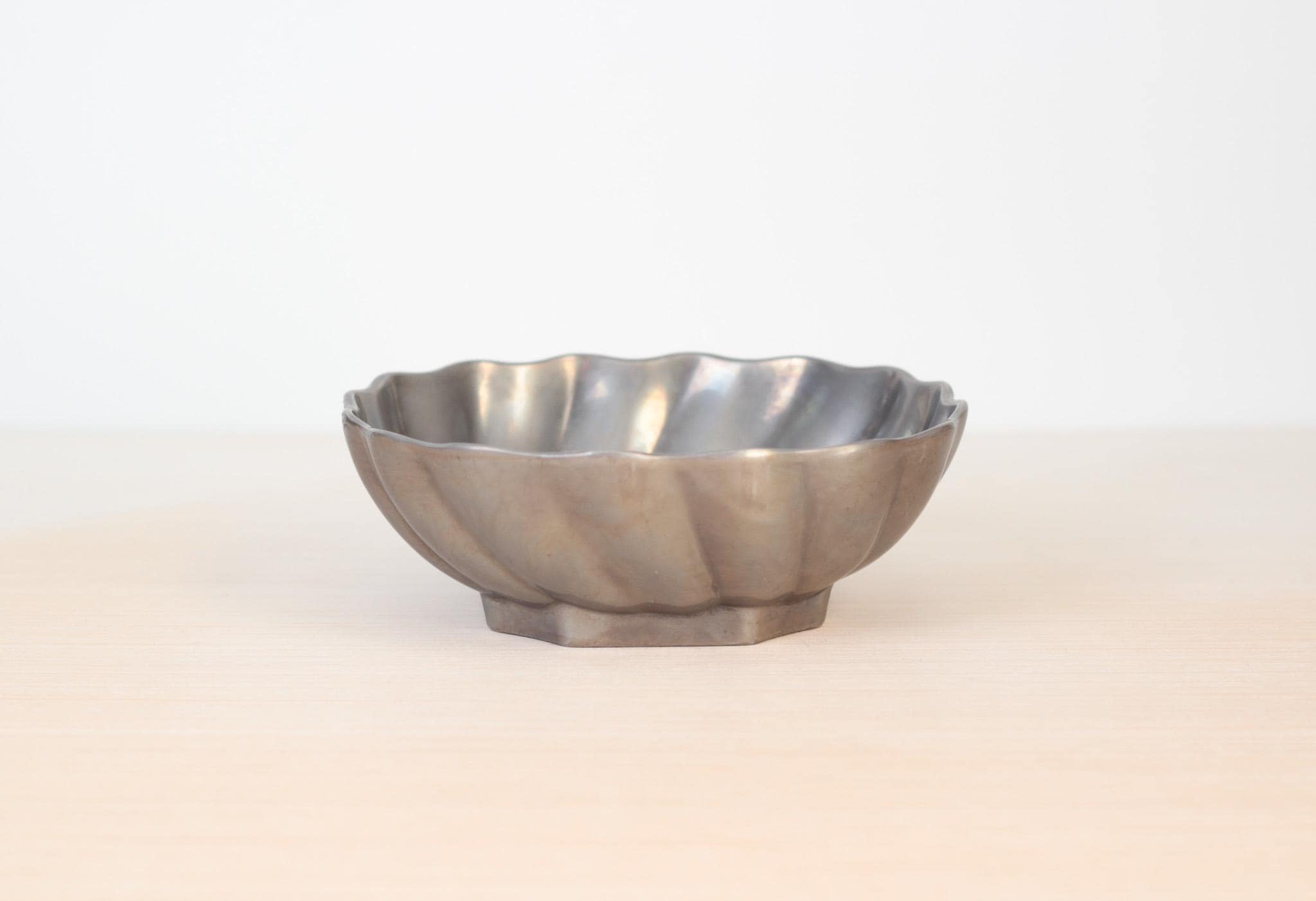 Vintage Wilton Armetale Fluted Bowl