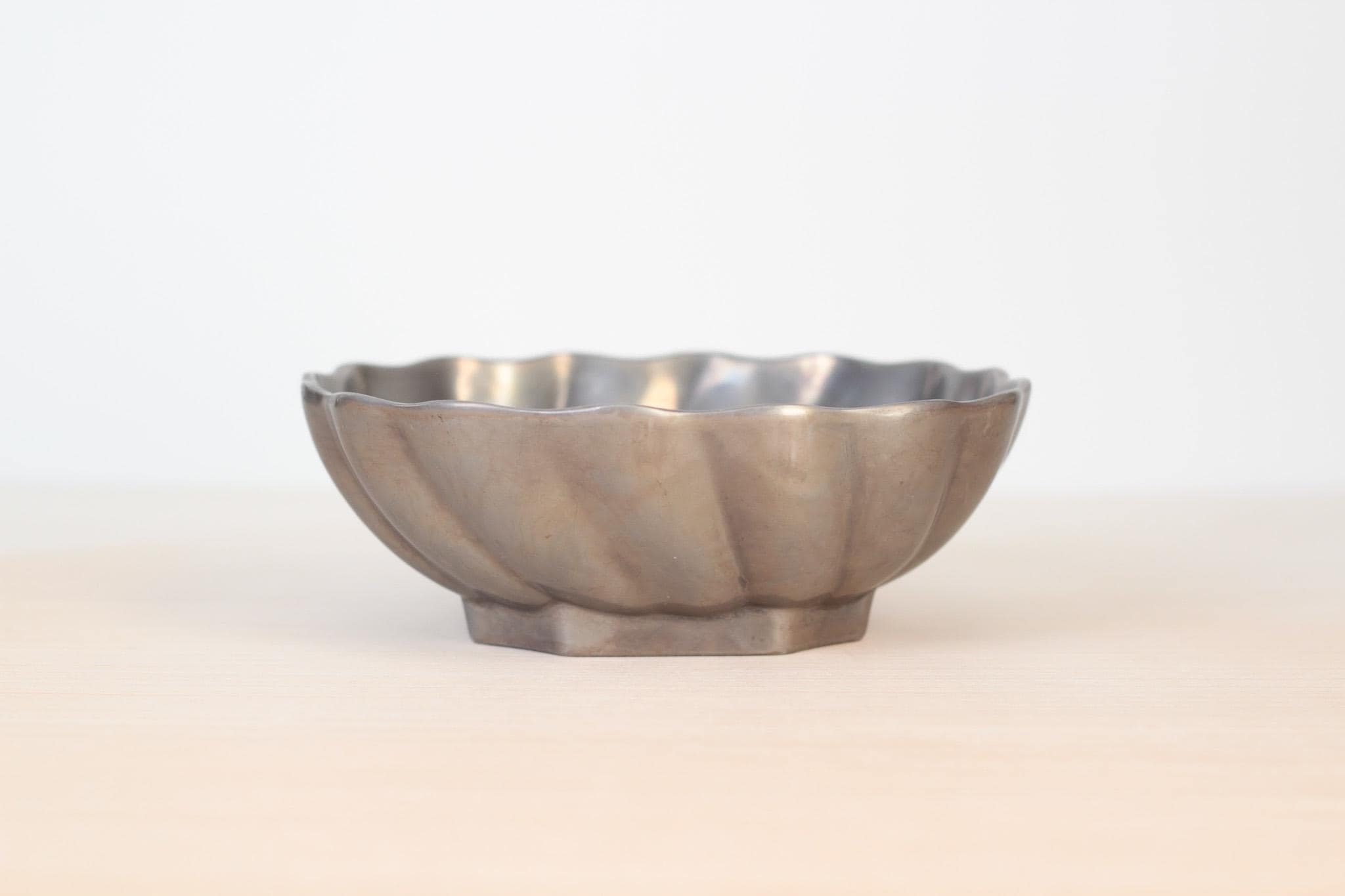 Vintage Wilton Armetale Fluted Bowl