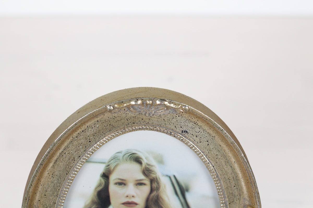Vintage Ornate Oval Picture Frame