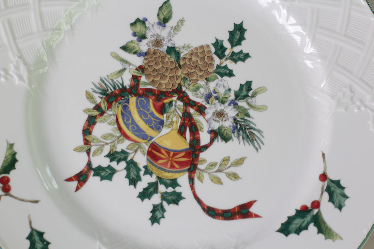 Set of 4 Vintage Mikasa Christmas Dinner Plates | English Countryside Festive Spirit DP005