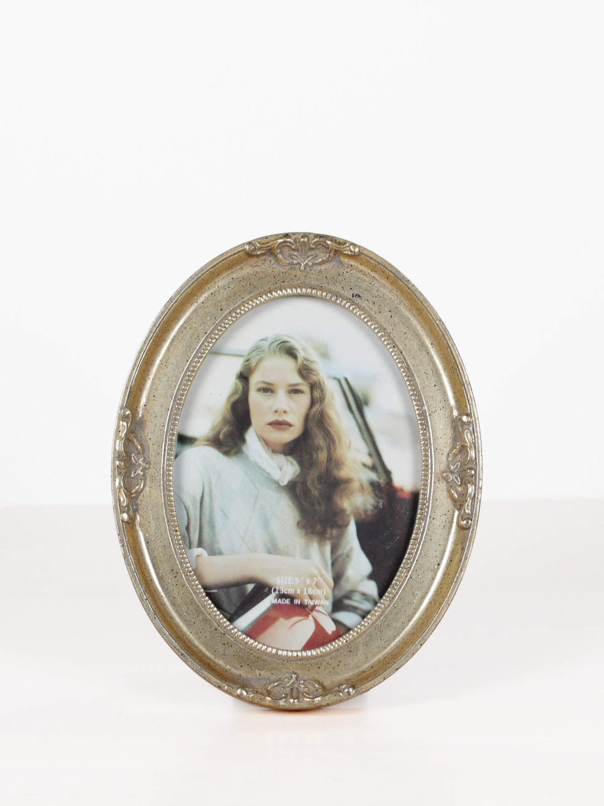Vintage Ornate Oval Picture Frame