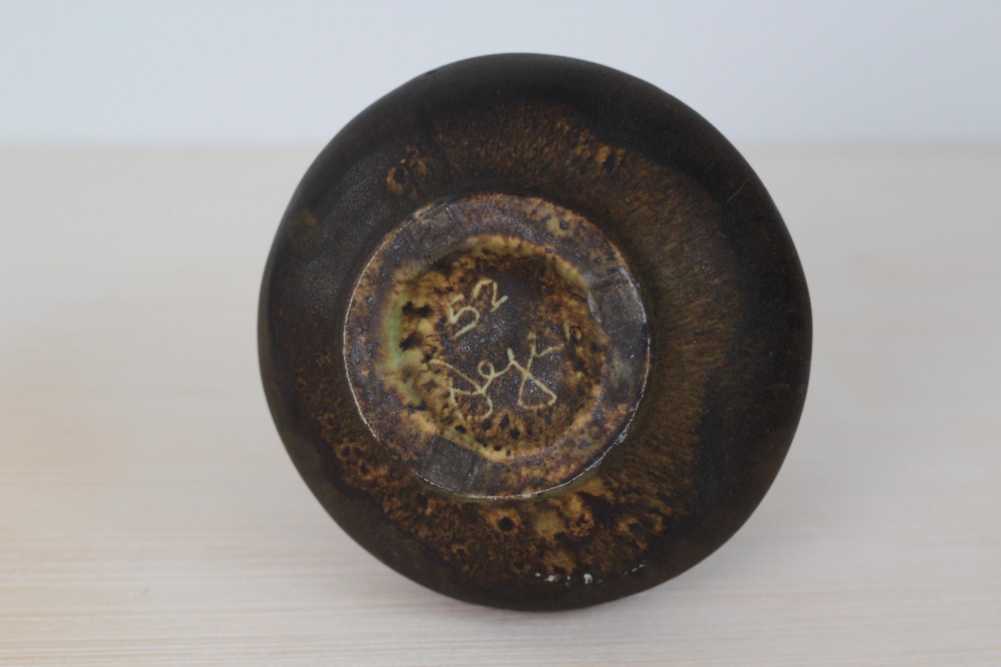 Vintage Mid-Century Maigon Daga Form 52 Bud Vase, Signed by Artist