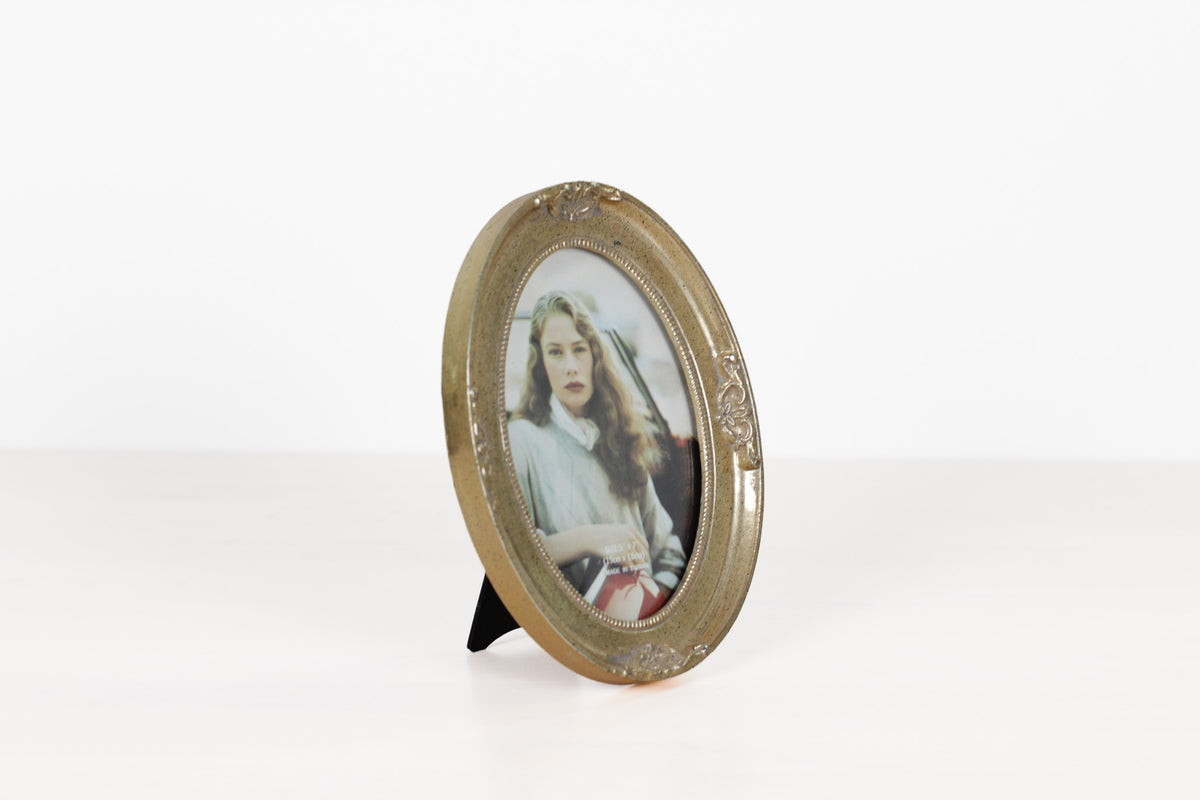Vintage Ornate Oval Picture Frame