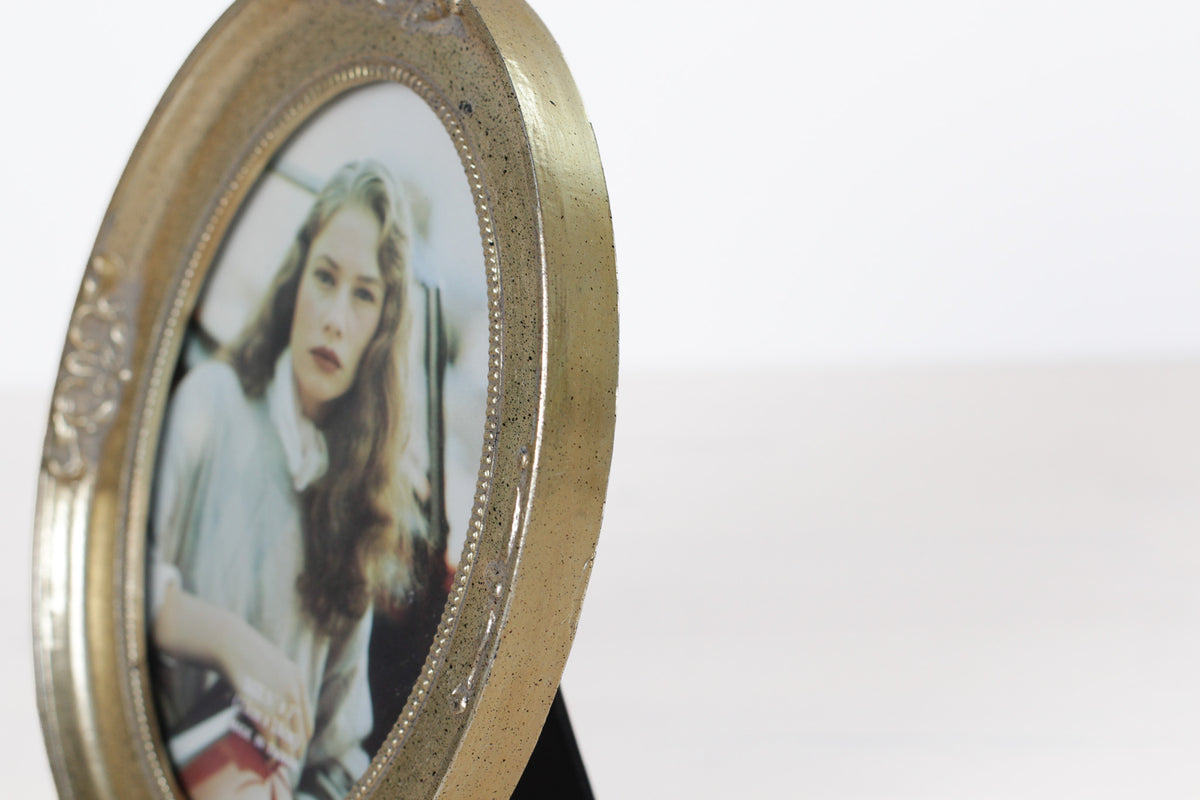 Vintage Ornate Oval Picture Frame