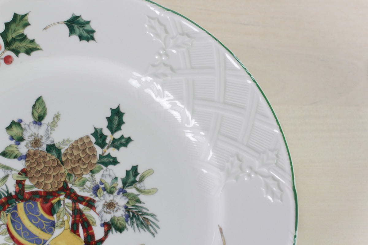 Set of 4 Vintage Mikasa Christmas Dinner Plates | English Countryside Festive Spirit DP005