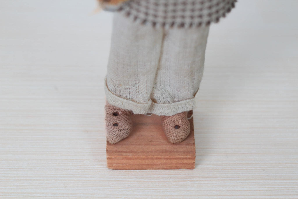 Vintage Guatemalan Folk Art Cloth Merchant Figure, 12.5in Tall
