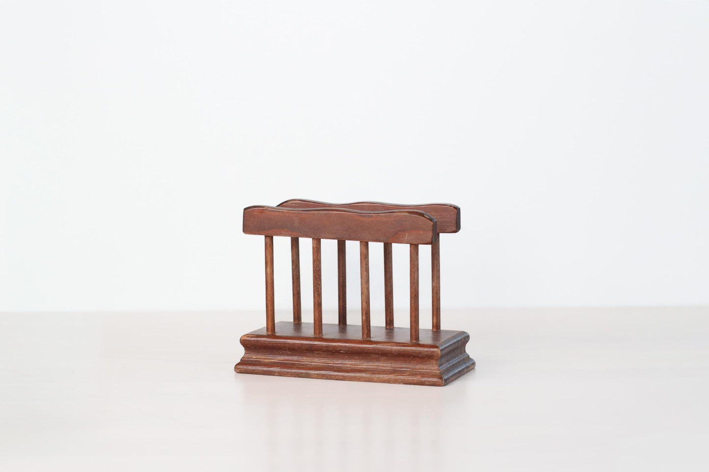 Vintage Wooden Tabletop Napkin Holder with Scalloped Edge