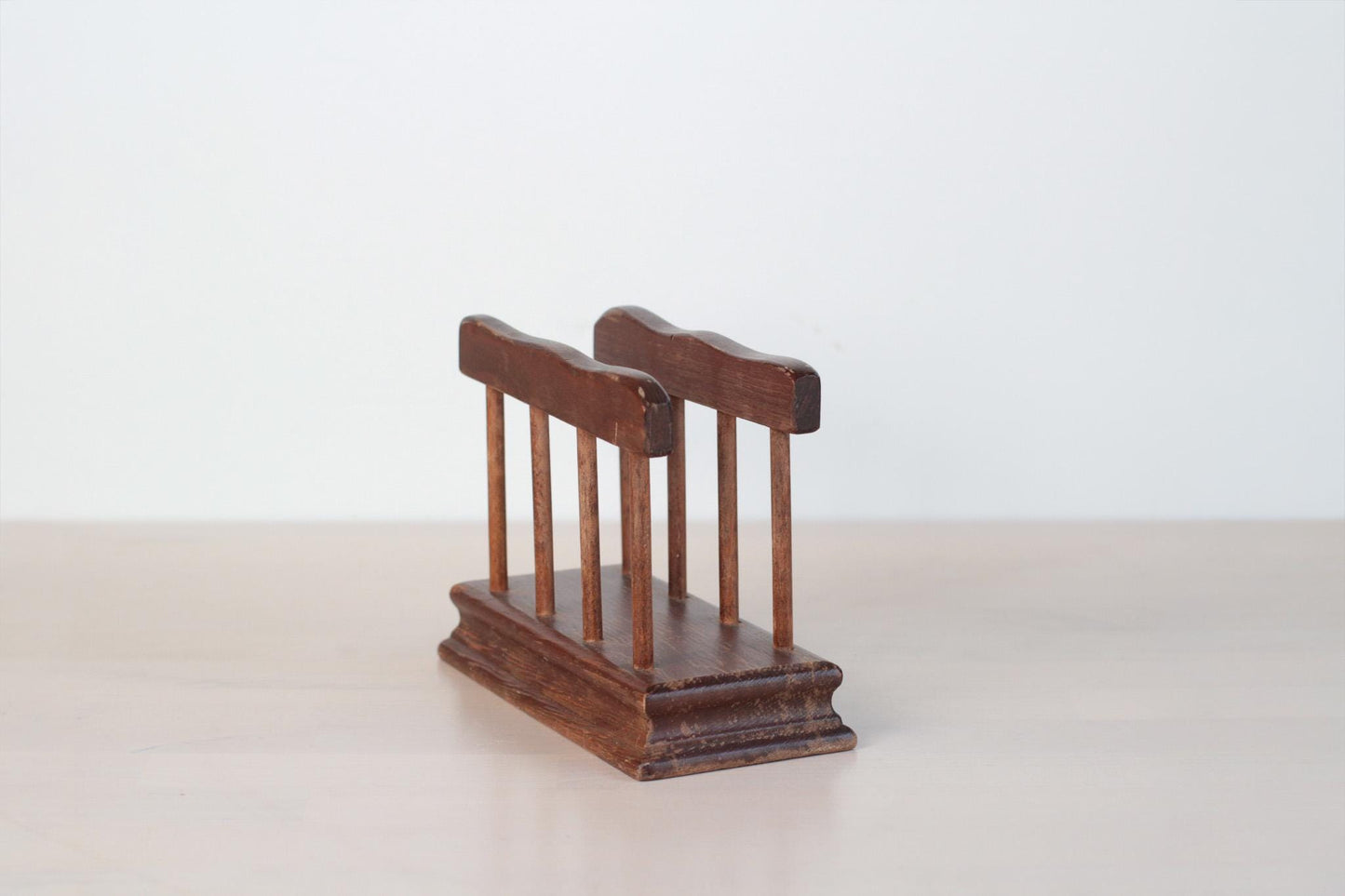 Vintage Wooden Tabletop Napkin Holder with Scalloped Edge