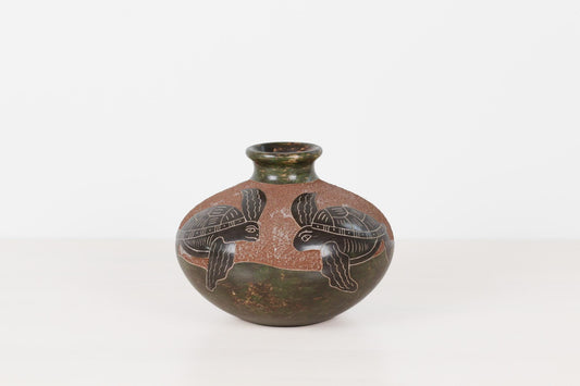 Vintage Handcrafted Nicaraguan Folk Art Pottery Vase with Etched Sea Turtles