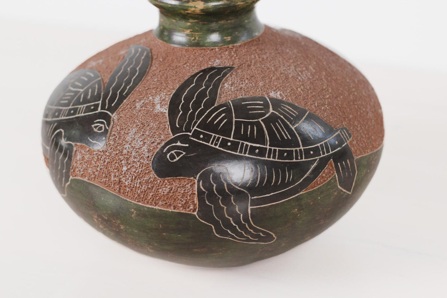 Vintage Handcrafted Nicaraguan Folk Art Pottery Vase with Etched Sea Turtles